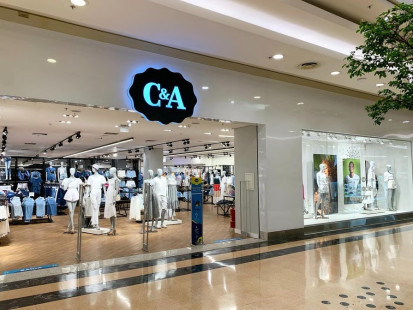2013 - C&A West Plaza + 31 Lojas - Projeto e Gestão de time, em Engineering Hill International