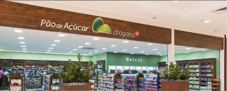 2009 - Drogarias Pão de açúcar e Assai - 12 lojas -Coordenação e Projeto, em Benno Perelmuter